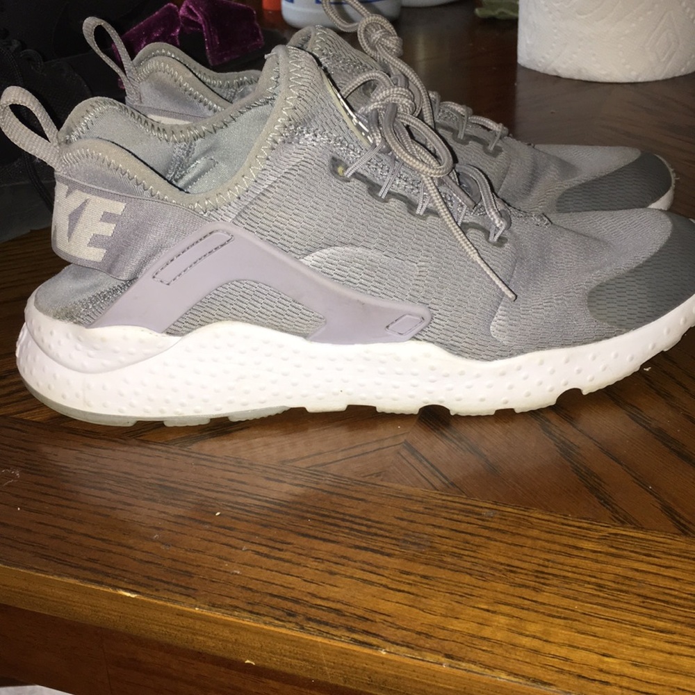 NIKE AIR HUARACHE